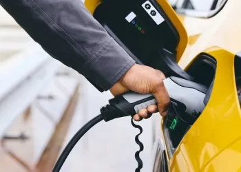 Should You Install an EV Charger at Your Restaurant?