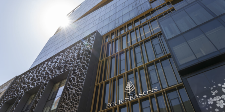 Carbonleo secures refinancing for Four Seasons Hotel Montreal