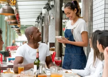 U.S. Consumers Spend $115 on Restaurants and $235 on Groceries Every Week, on Average, According to Study