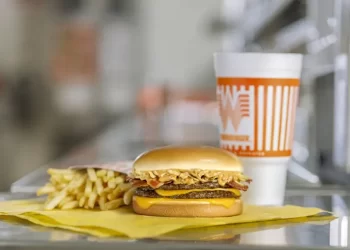 Whataburger and KMO Burger, LLC Strengthen Midwestern Presence Through New Joint Venture