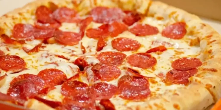 Pizza Delivery Faces Stiffest Competition in UK’s Fast-Food Sector