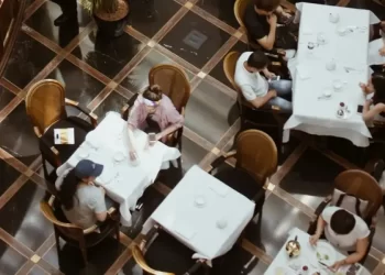 Full-service Restaurant Chains Are Winning Back Customers With New Menu Items and Operational Improvements, Report Finds