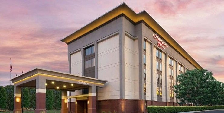 HREC Facilitates Sale of Hampton Inn Denver-International Airport