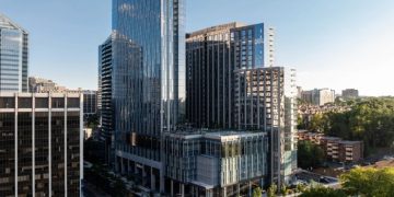 Hilton Arlington Rosslyn The Key Opens — LODGING