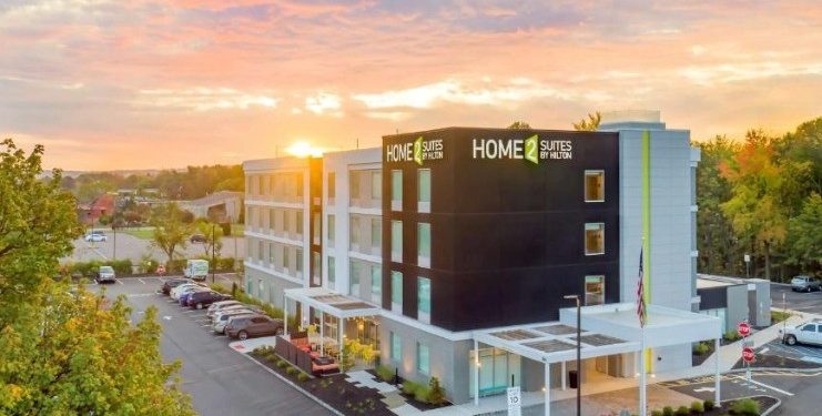 Hunter Hotel Advisors Arranges Sale of Hilton Hotel