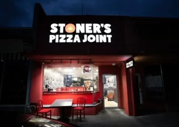 Stoner’s Pizza Joint Announces 4 New Franchisees in 2 States