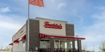 Freddy’s Frozen Custard & Steakburgers Strikes 4 Franchise Deals For 21 New Locations
