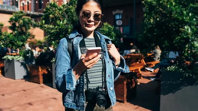 Restaurant Operators Turn to Tech to Offset High Costs