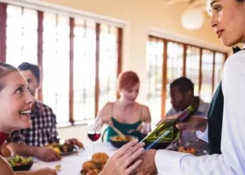 Top 5 Reasons CRM Software is Vital for Your Restaurant’s Success