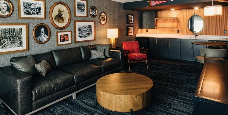 Rooms With a View of Kentucky’s Famed Spirit