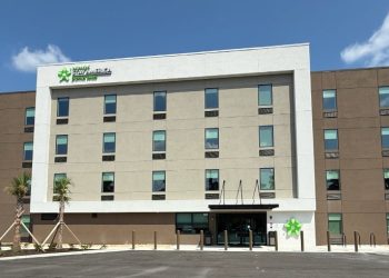 Extended Stay America Premier Suites Jacksonville Airport Opens