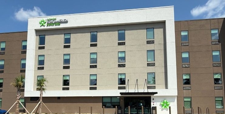 Extended Stay America Premier Suites Jacksonville Airport Opens