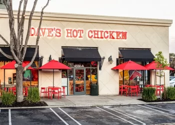 Azzurri Group to Develop 180 Dave’s Hot Chicken Locations Across Europe