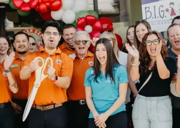 Meauxmentum Strategies & Investments Acquires Five Chicken Salad Chick Locations in Dallas