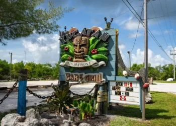 How Restaurant Technology Can Enable the Next Normal of Happy Hour Dining