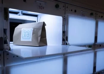 How Technology Can Keep Your Restaurant Staff Safe This Winter