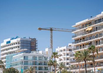 U.S. Hotel Construction Fell for Ninth Consecutive Month