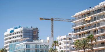 U.S. Hotel Construction Fell for Ninth Consecutive Month