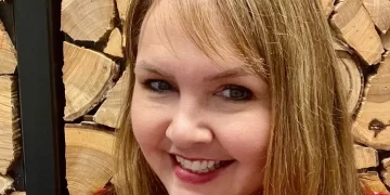 How Do You Become a Restaurant Marketing Executive?