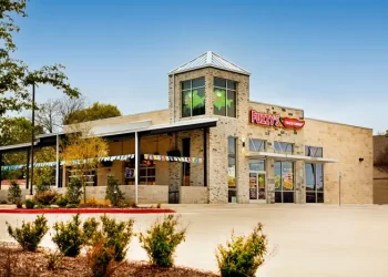 Dine Brands Agrees to Acquire Fuzzy’s Taco Shop