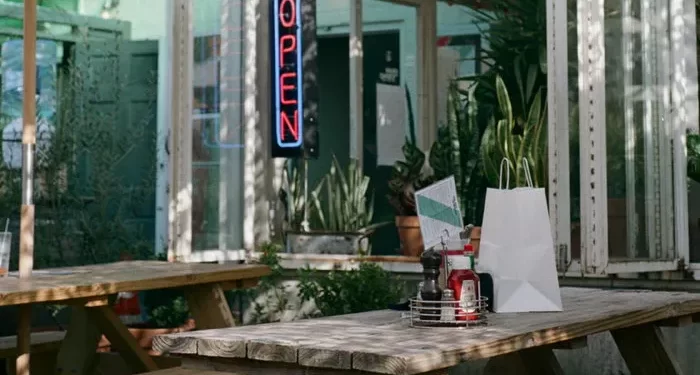 National Restaurant Association Reports Customer Demand for Outdoor Dining Rose Due to the Delta Variant