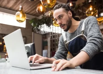 Restaurant Operators Find Ways to Offset Higher Costs