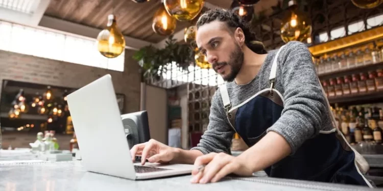 Restaurant Operators Find Ways to Offset Higher Costs