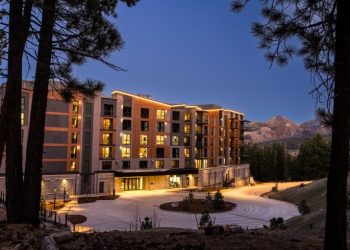 Limelight Mammoth Opens