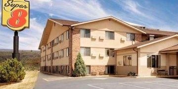 Marcus & Millichap Announces Sale of Super 8 Hotel