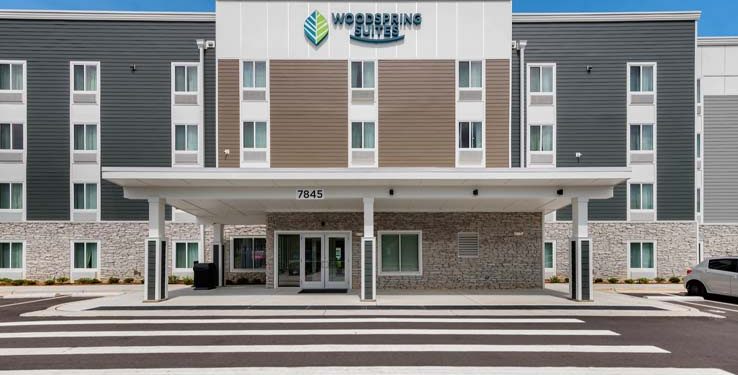 JLL Arranges Refinancing for WoodSpring Suites Portfolio