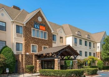 Marcus & Millichap Brokers Sale of Charlotte Hotel Property