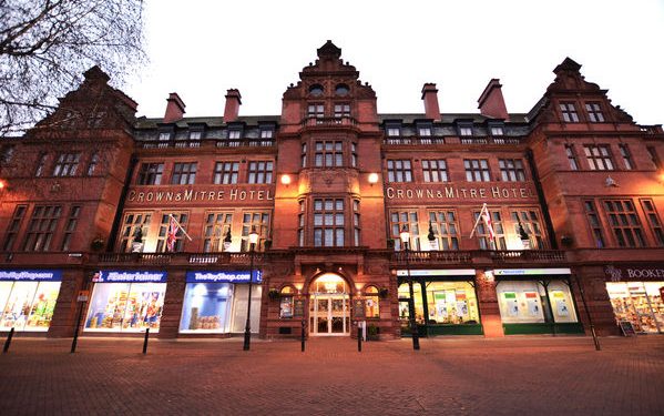 Christie & Co markets the Peel Hotels portfolio