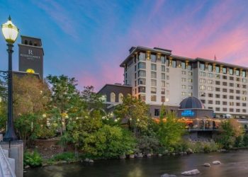 Noble Acquires Arizona Hotel