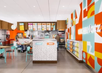 Schlotzsky’s Returns to Deli Roots With Updated Restaurant Design and Identity