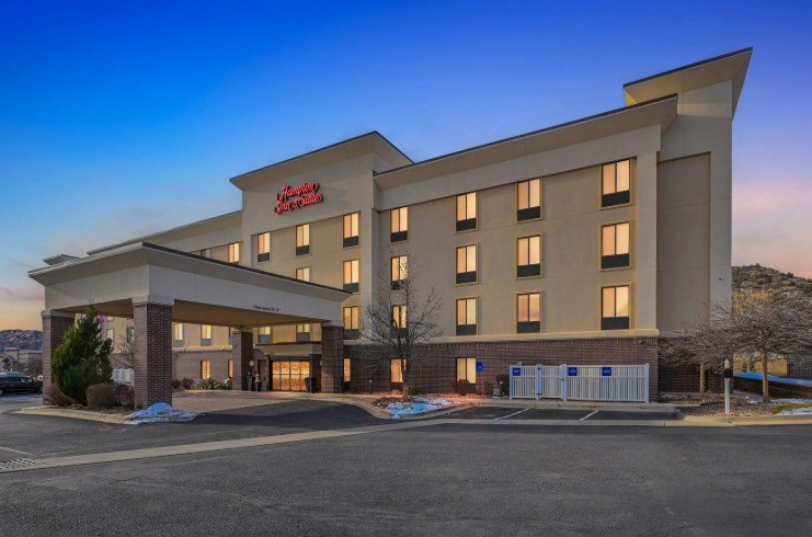 Avatar Financial Group Arranges Loan for Colorado Hotel