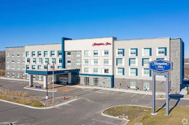 Marcus & Millichap Brokers Sale of Former Hampton Inn