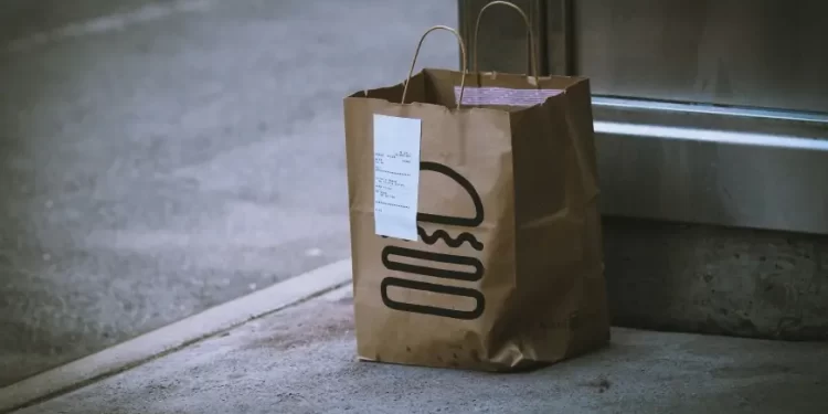 Food Delivery Makes Up 22% of Global Foodservice Spending in 2025