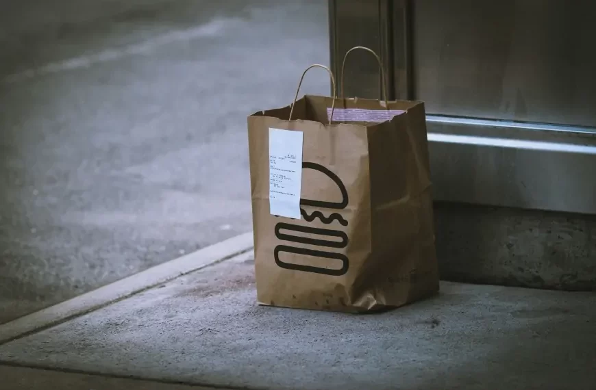 Food Delivery Makes Up 22% of Global Foodservice Spending in 2025