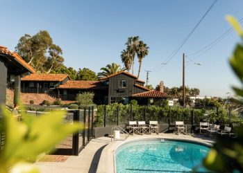 Woods Cove Inn Announces Reopening Following Sonder Exit
